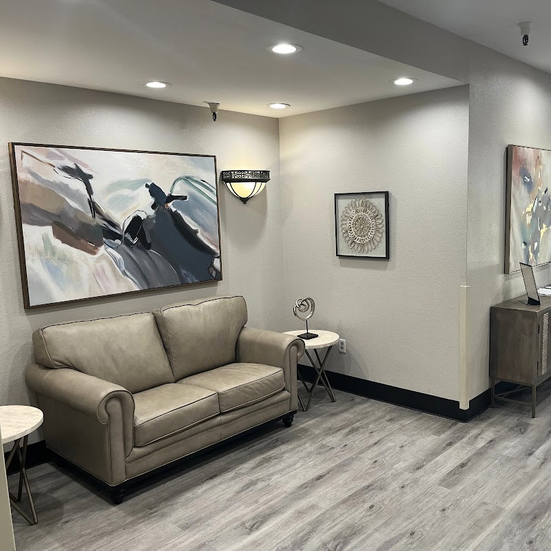 TREEMONT HEALTHCARE AND REHABILITATION CENTER nursing home in DALLAS, TX - Photo 3 of 5