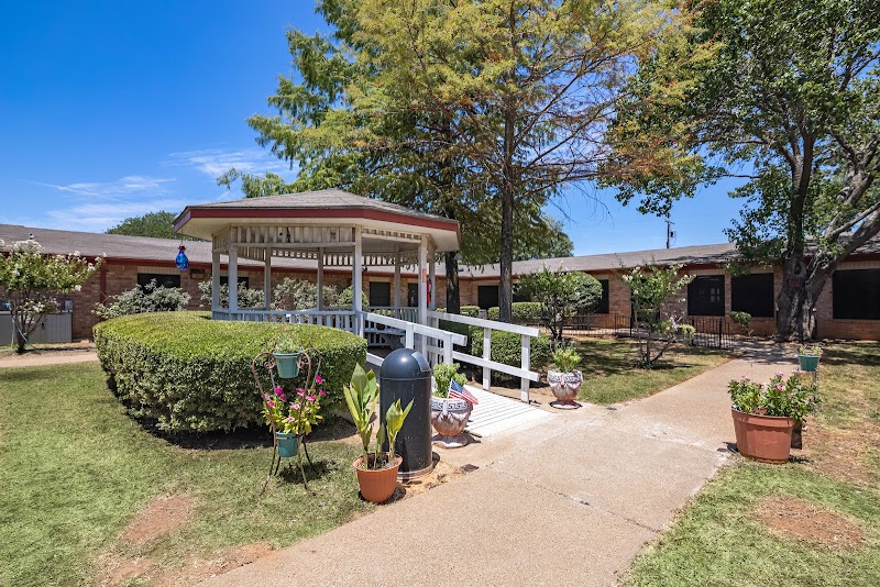 Avir at Athens nursing home in ATHENS, TX - Photo 2 of 5