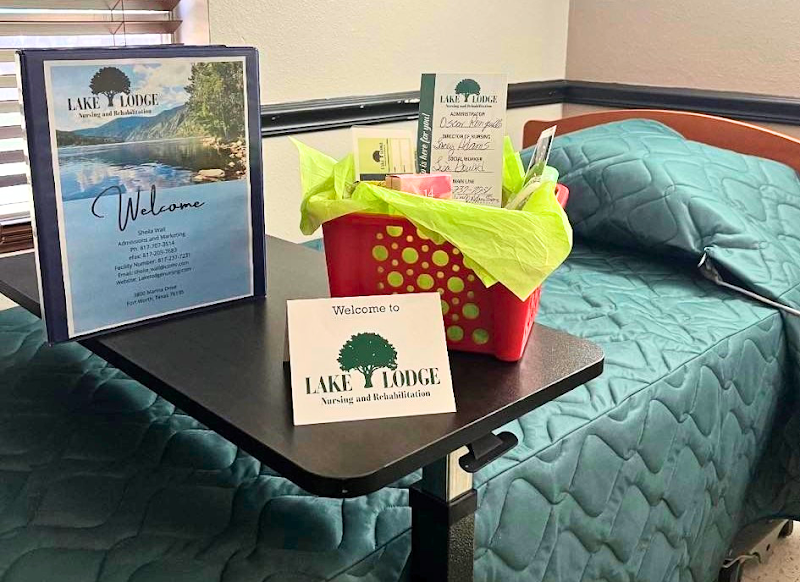 LAKE LODGE NURSING & REHABILITATION nursing home in LAKE WORTH, TX - Photo 4 of 5