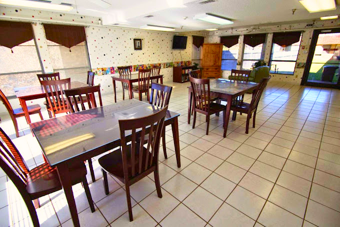 LAKE LODGE NURSING & REHABILITATION nursing home in LAKE WORTH, TX - Photo 5 of 5