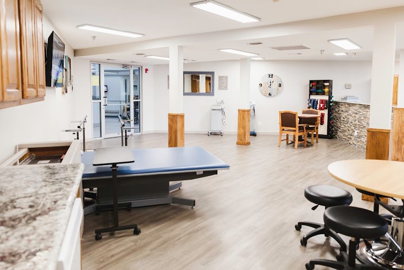 GRANBURY CARE CENTER nursing home in GRANBURY, TX - Photo 3 of 5