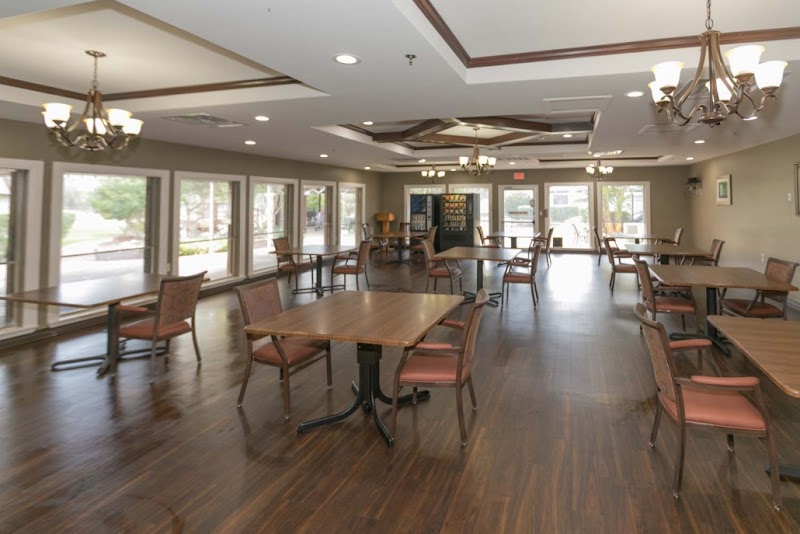 VERANDA REHABILITATION AND HEALTHCARE nursing home in HARLINGEN, TX - Photo 2 of 10