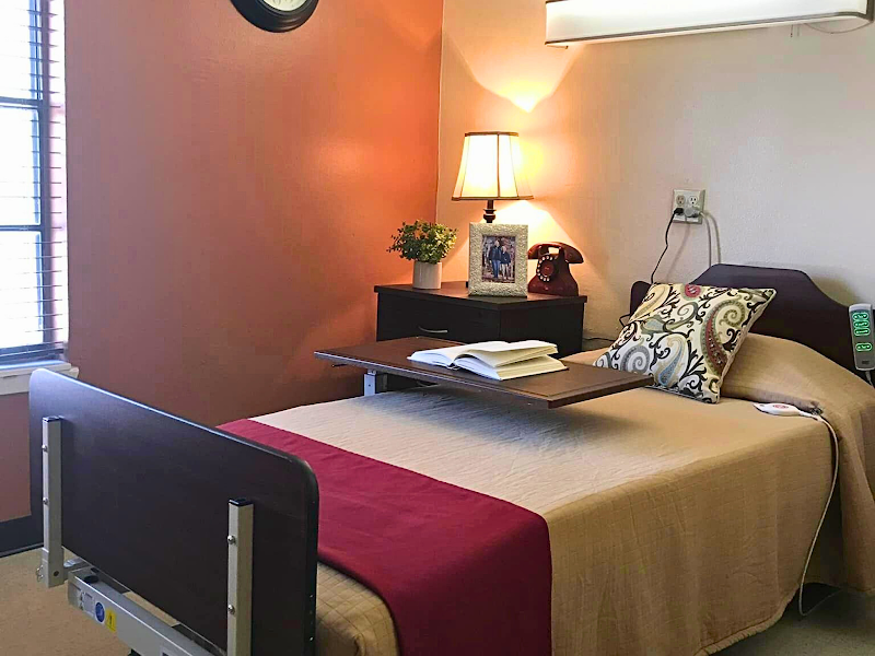 EL PASO HEALTH & REHABILITATION CENTER nursing home in EL PASO, TX - Photo 4 of 5