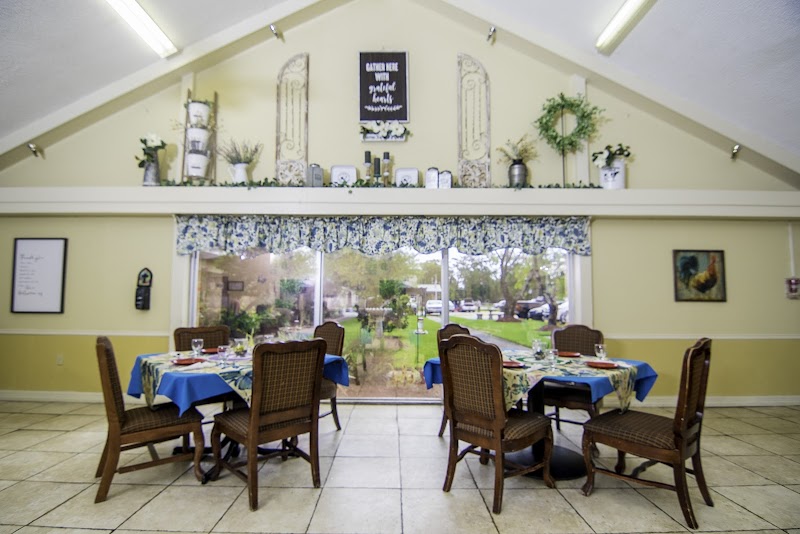 CLEVELAND HEALTH CARE CENTER nursing home in CLEVELAND, TX - Photo 2 of 10