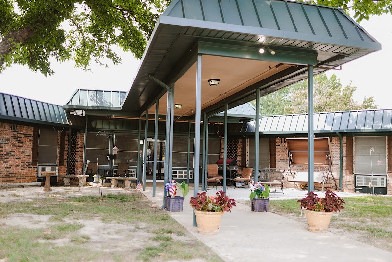 PECAN CREEK HEALTHCARE CENTER nursing home in HAMILTON, TX - Photo 3 of 10