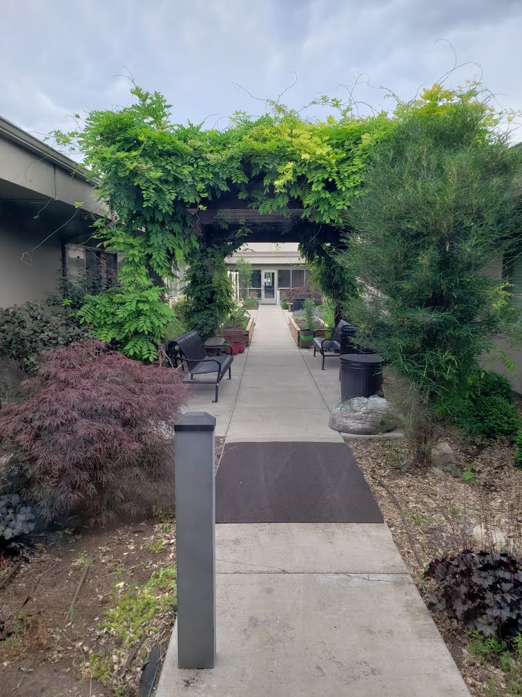 Rocky Mountain Care - Hunter Hollow nursing home in West Valley City, UT - Photo 2 of 5