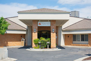 Monument Healthcare Murray Creek nursing home in Millcreek, UT - Photo 2 of 5