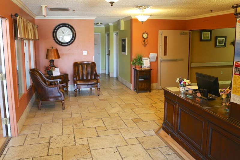 Hurricane Health and Rehabilitation nursing home in Hurricane, UT - Photo 4 of 10