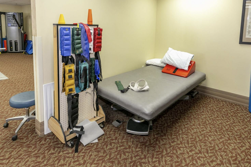 Holladay Healthcare Center nursing home in Salt Lake City, UT - Photo 3 of 5