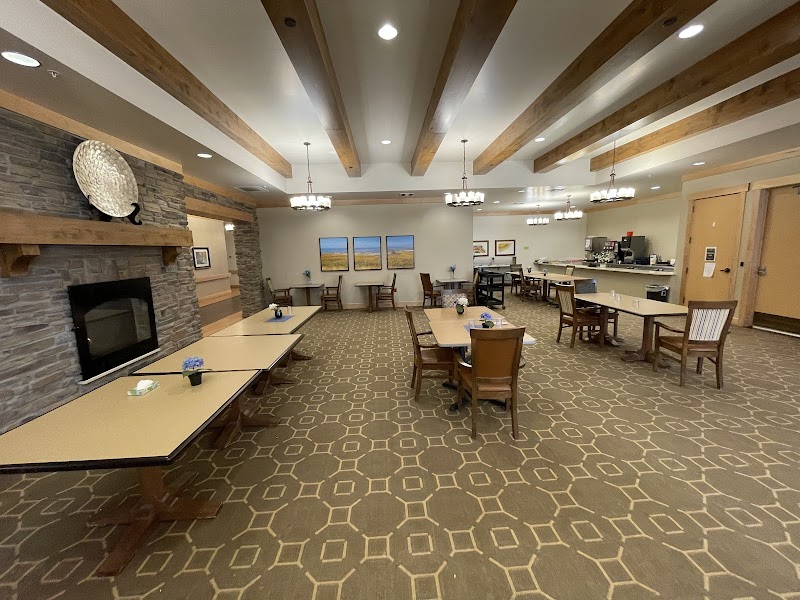 Cascades at Riverwalk nursing home in Midvale, UT - Photo 2 of 5