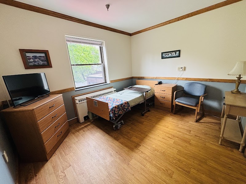 Thompson House Nursing Home nursing home in Brattleboro, VT - Photo 3 of 8