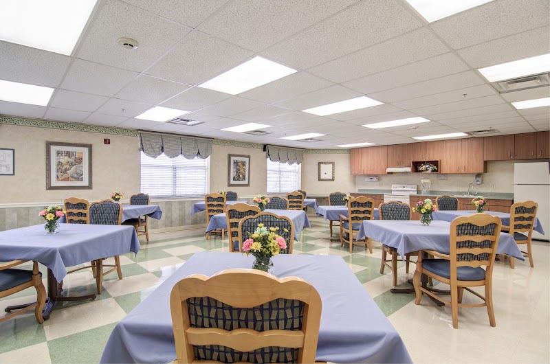 LAKESIDE HEALTH & REHABILITATION nursing home in RICHMOND, VA - Photo 4 of 5