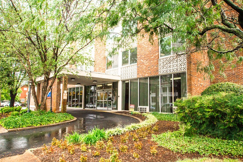 SIGNATURE HEALTHCARE OF NORFOLK nursing home in NORFOLK, VA - Photo 2 of 5