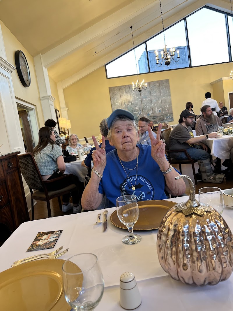 SALEM HEALTH & REHABILITATION nursing home in SALEM, VA - Photo 4 of 5