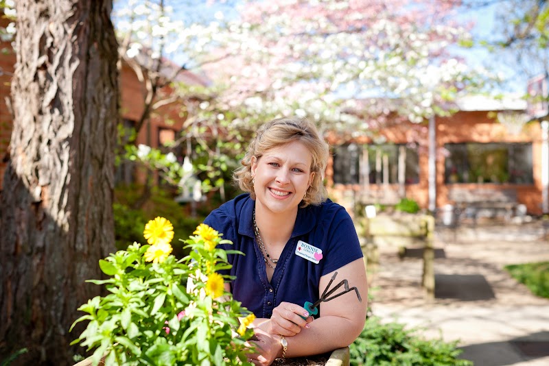 HARRISONBURG HLTH & REHAB CNTR nursing home in HARRISONBURG, VA - Photo 3 of 5