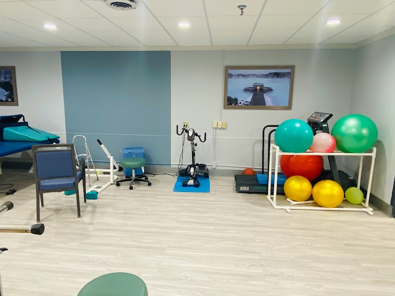 BIRCHWOOD PARK REHABILITATION nursing home in VIRGINIA BEACH, VA - Photo 4 of 5