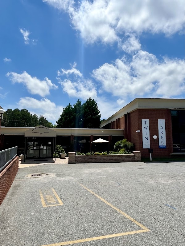 Twin Lakes Rehabilitation and Nursing nursing home in SOUTH HILL, VA - Photo 1 of 2