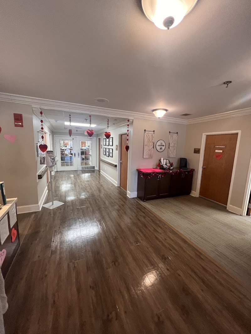 APPOMATTOX HEALTH & REHABILITATION CENTER nursing home in APPOMATTOX, VA - Photo 2 of 5