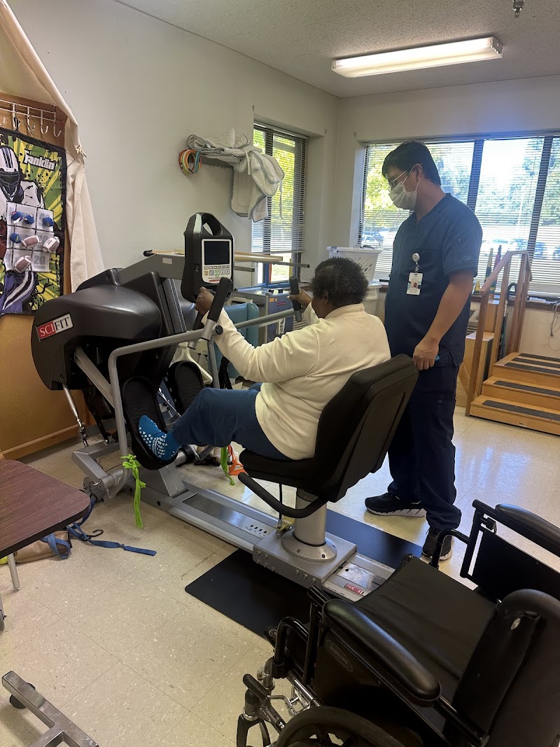 LAWRENCEVILLE HEALTH & REHABILITATION nursing home in LAWRENCEVILLE, VA - Photo 3 of 5