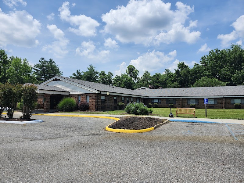 FRANKLIN HEALTH AND REHABILITATION CENTER nursing home in ROCKY MOUNT, VA - Photo 3 of 10