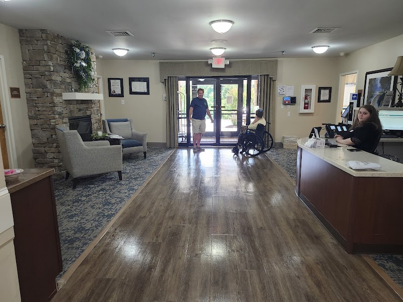 FRANKLIN HEALTH AND REHABILITATION CENTER nursing home in ROCKY MOUNT, VA - Photo 4 of 10