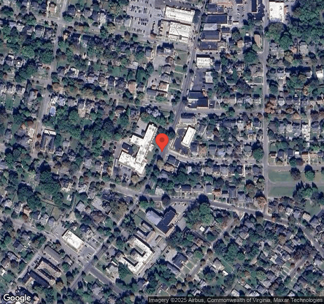 RALEIGH COURT HEALTH AND REHABILITATION CENTER nursing home in ROANOKE, VA - Photo 1 of 5