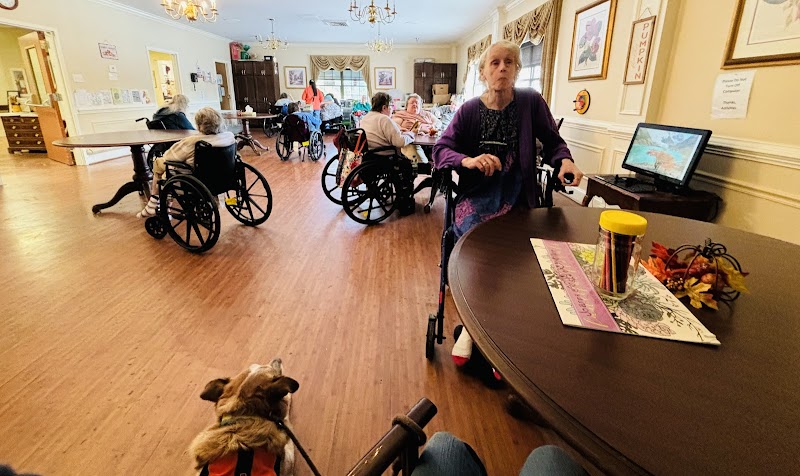 RALEIGH COURT HEALTH AND REHABILITATION CENTER nursing home in ROANOKE, VA - Photo 4 of 5