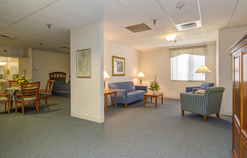 FAIR OAKS HEALTH & REHABILITATION nursing home in FAIRFAX, VA - Photo 2 of 5