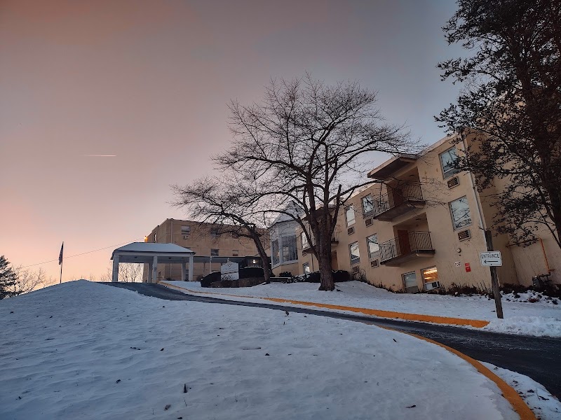 STAUNTON POST ACUTE & REHABILITATION nursing home in STAUNTON, VA - Photo 2 of 5