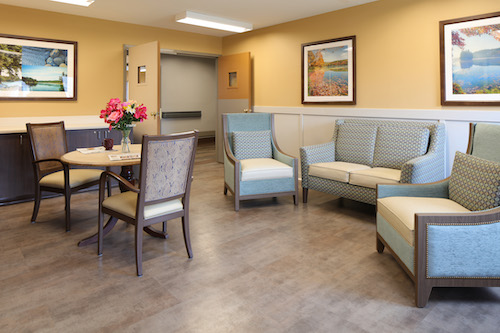 AUTUMN CARE OF SUFFOLK nursing home in SUFFOLK, VA - Photo 2 of 5
