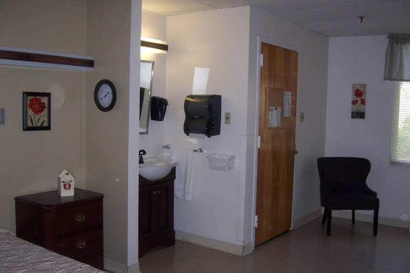 BROOKSIDE REHAB & NURSING CENTER nursing home in WARRENTON, VA - Photo 5 of 5