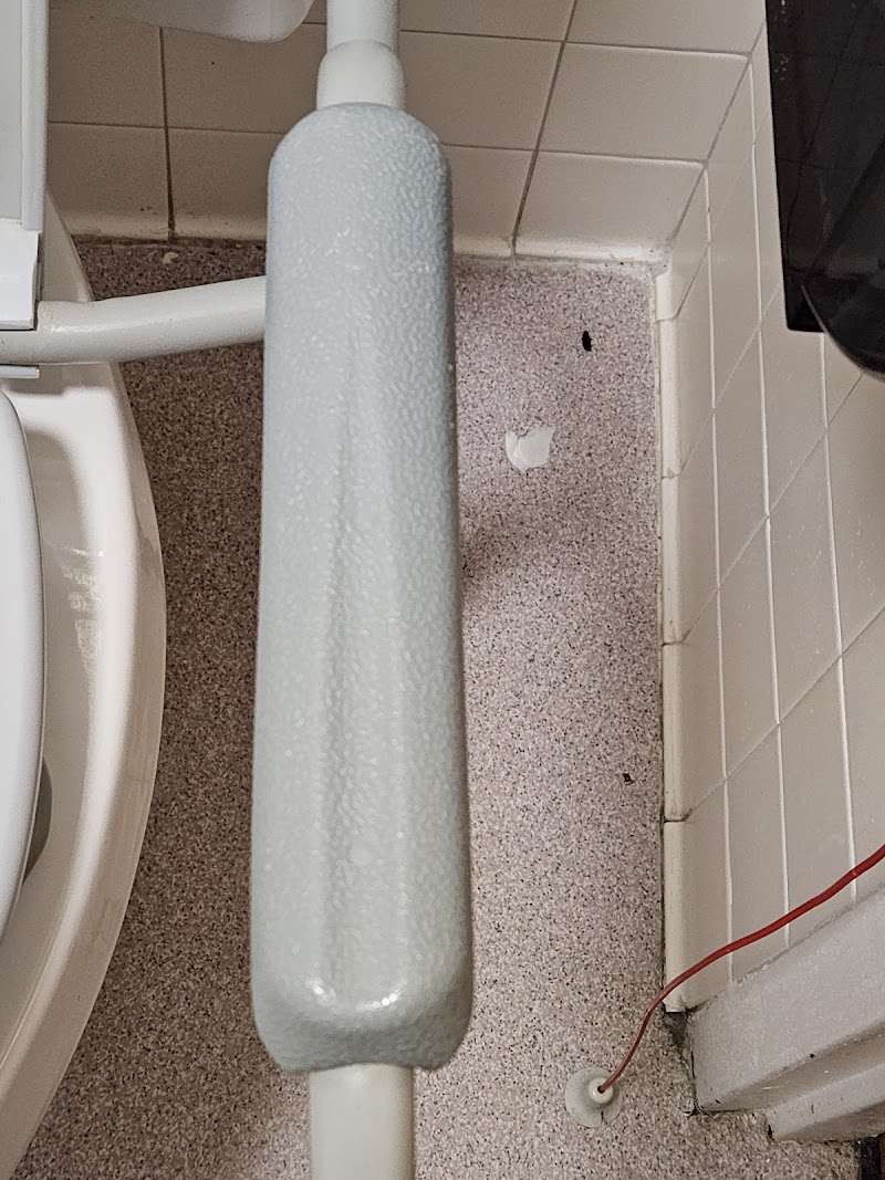 ROSEMONT HEALTH & REHAB CENTER, LLC nursing home in VIRGINIA BEACH, VA - Photo 3 of 5