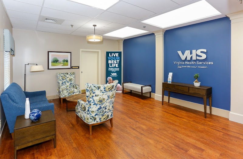 COLISEUM NURSING AND REHABILITATION CENTER nursing home in HAMPTON, VA - Photo 2 of 10