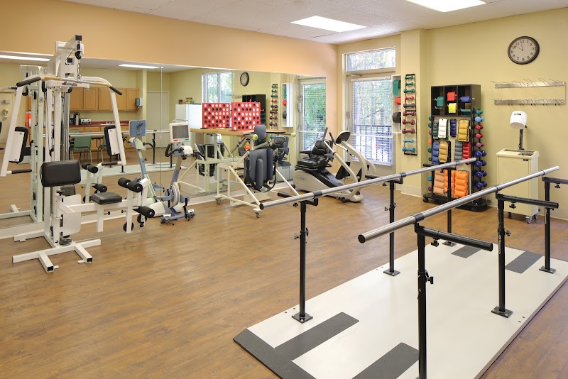 MONROE HEALTH & REHAB CENTER nursing home in CHARLOTTESVILLE, VA - Photo 2 of 10