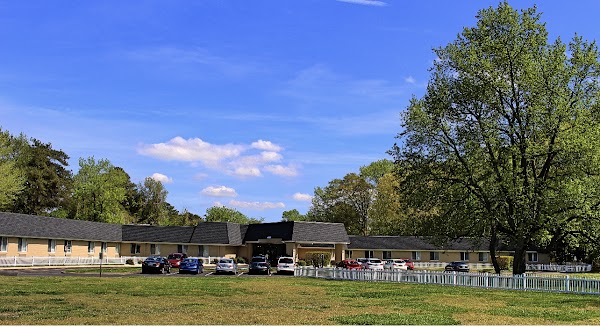 GREENBRIER REGIONAL MEDICAL CENTER nursing home in CHESAPEAKE, VA - Photo 1 of 5