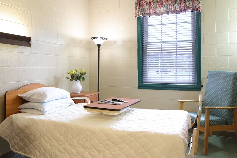 SHORE HEALTH & REHAB CENTER nursing home in PARKSLEY, VA - Photo 4 of 8