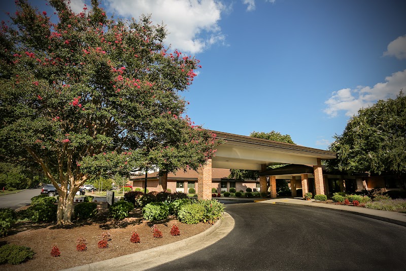 YORK NURSING & REHABILITATION  CENTER nursing home in YORKTOWN, VA - Photo 2 of 5