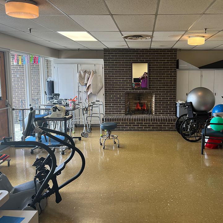 EMPORIA REHABILITATION AND HEALTHCARE CENTER nursing home in EMPORIA, VA - Photo 4 of 5