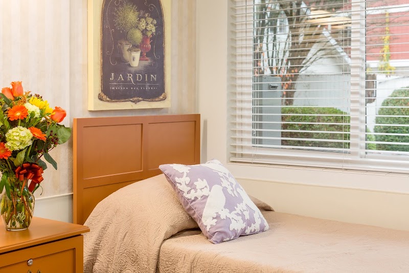 AVAMERE REHABILITATION OF SHORELINE nursing home in SEATTLE, WA - Photo 5 of 5