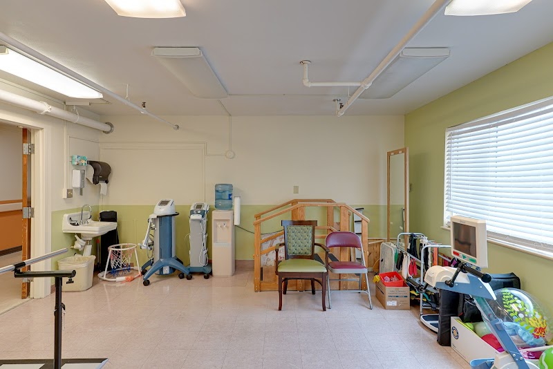 GRAYS HARBOR HEALTH & REHABILITATION CENTER nursing home in ABERDEEN, WA - Photo 5 of 10