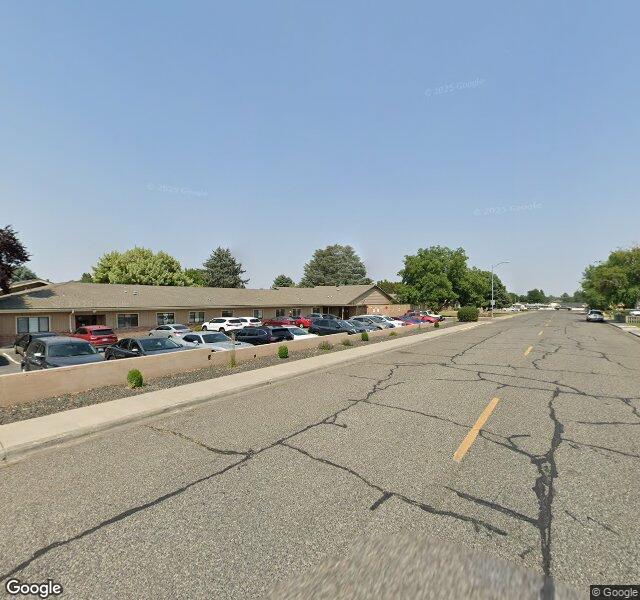 LIFE CARE CENTER OF KENNEWICK nursing home in KENNEWICK, WA - Photo 2 of 2