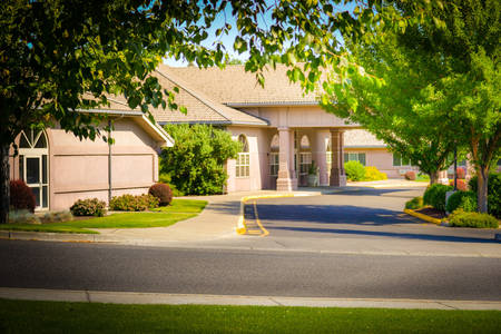 LANDMARK CARE AND REHABILITATION nursing home in YAKIMA, WA - Photo 2 of 5