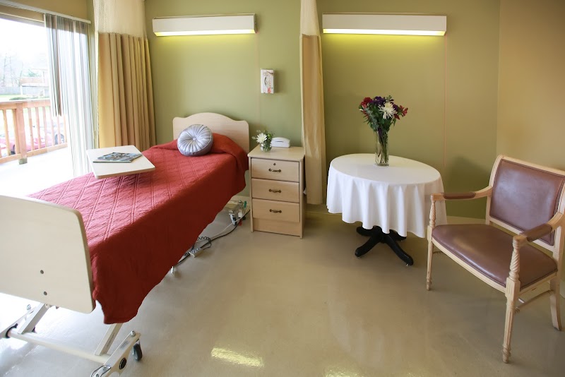 LIFE CARE CENTER OF FEDERAL WAY nursing home in FEDERAL WAY, WA - Photo 4 of 5