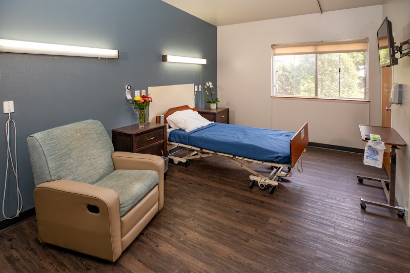 THE OAKS AT TIMBERLINE nursing home in VANCOUVER, WA - Photo 2 of 10