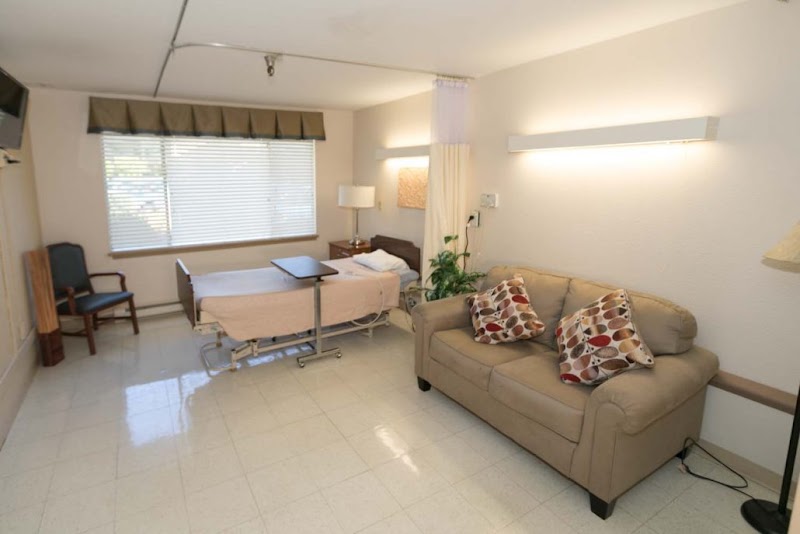 OLYMPIA TRANSITIONAL CARE AND REHABILITATION nursing home in OLYMPIA, WA - Photo 5 of 10