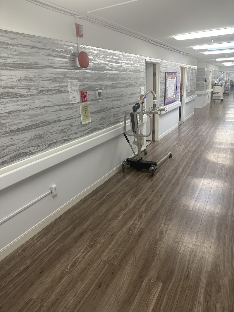 VANCOUVER SPECIALTY AND REHAB CARE nursing home in VANCOUVER, WA - Photo 4 of 8