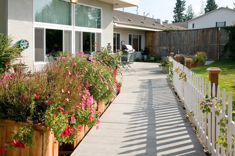 LIFE CARE CENTER OF MOUNT VERNON nursing home in MOUNT VERNON, WA - Photo 3 of 5