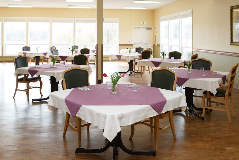 LIFE CARE CENTER OF PORT TOWNSEND nursing home in PORT TOWNSEND, WA - Photo 4 of 10