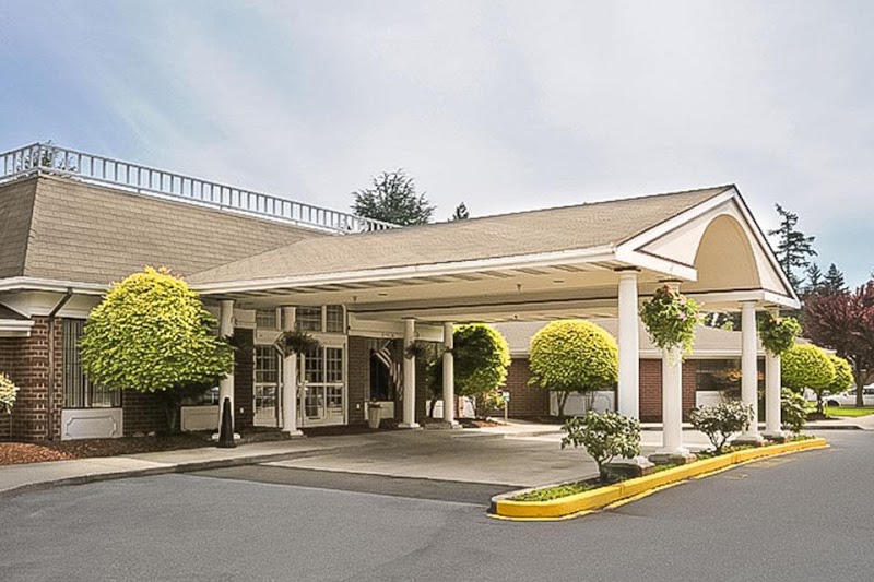HALLMARK MANOR nursing home in FEDERAL WAY, WA - Photo 3 of 5