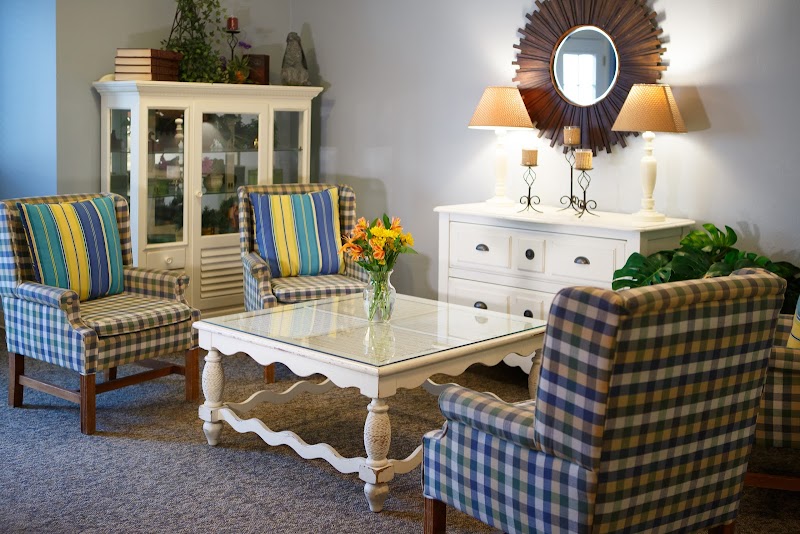 LIFE CARE CENTER OF PUYALLUP nursing home in PUYALLUP, WA - Photo 2 of 10